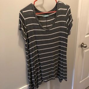 Gray stripe Maurices Tee.